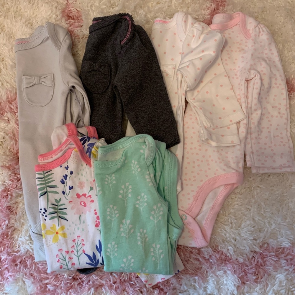 NWOT cloud island onesies 0/3